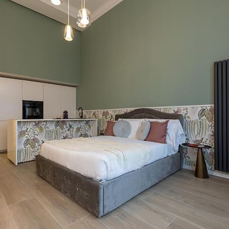 Beplace Apartments In Caiazzo Милан Экстерьер фото