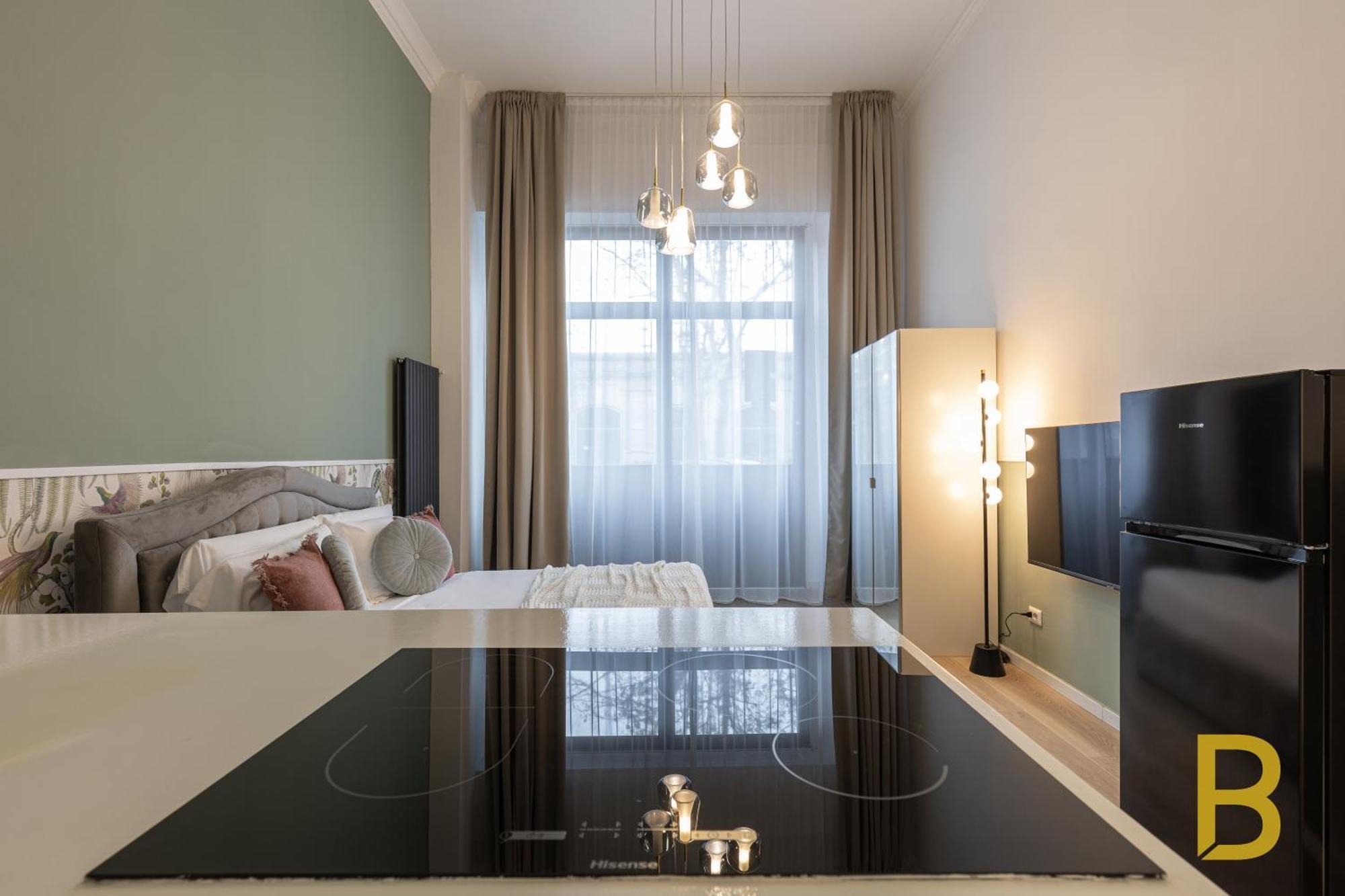 Beplace Apartments In Caiazzo Милан Экстерьер фото